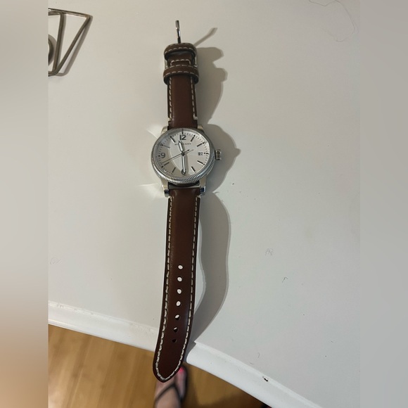 Burberry watch - Picture 2 of 5
